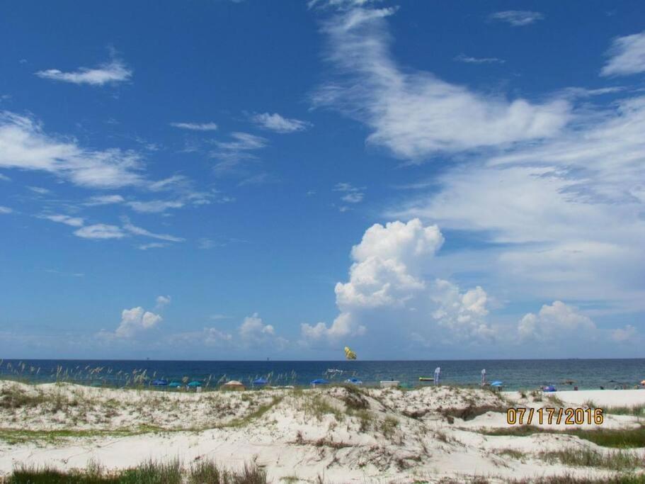 Doral 103 - Charming Beachfront / Ground Floor Condo! Gulf Shores Exterior photo